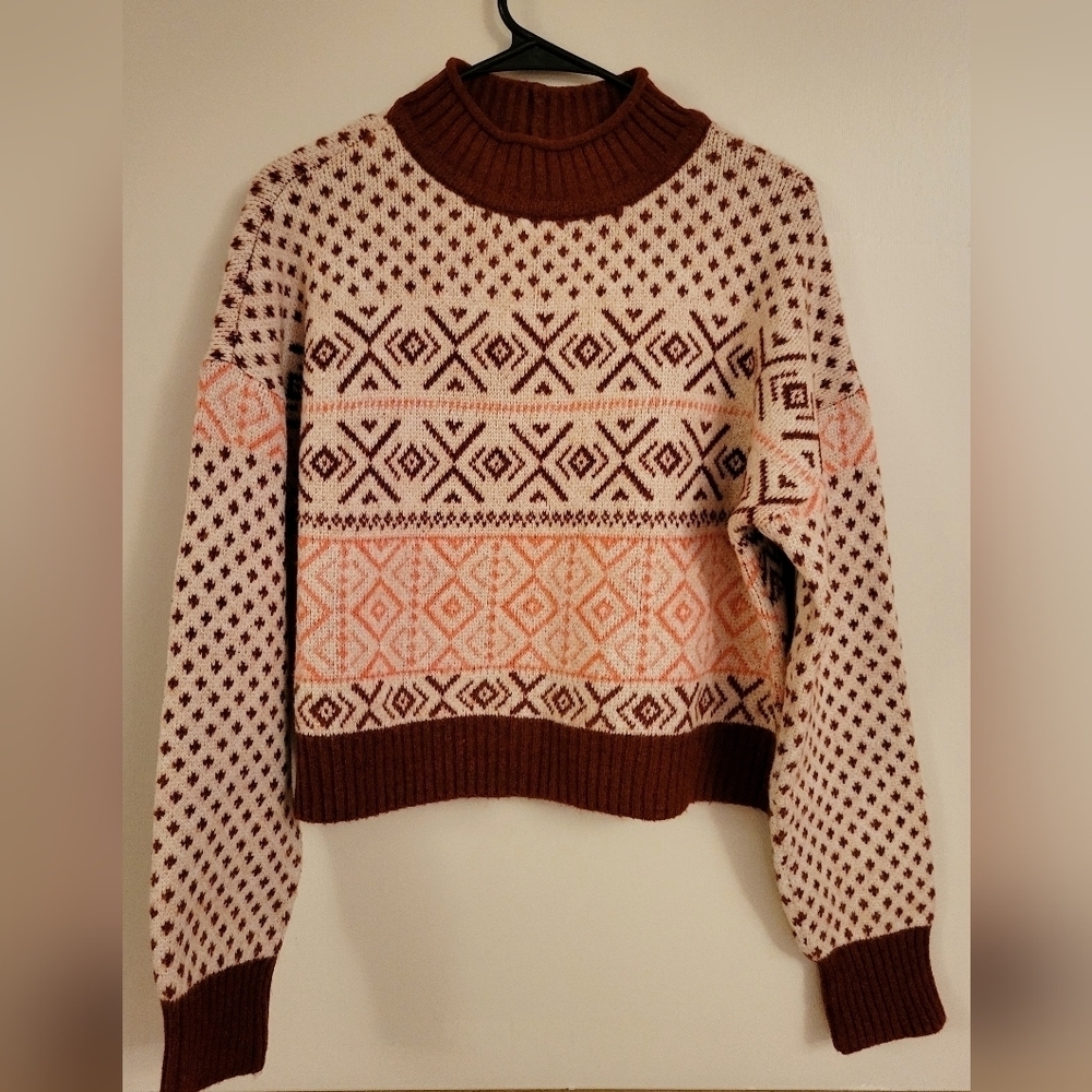 American Eagle Cream Burgundy Cropped Knit Mock Neck Sweater Size Medium